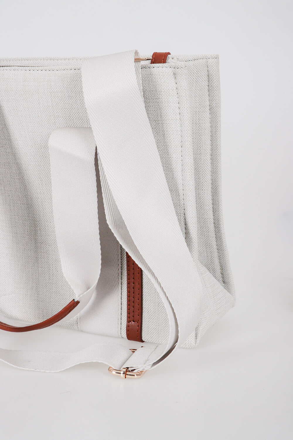 Τσάντα τύπου καμβά