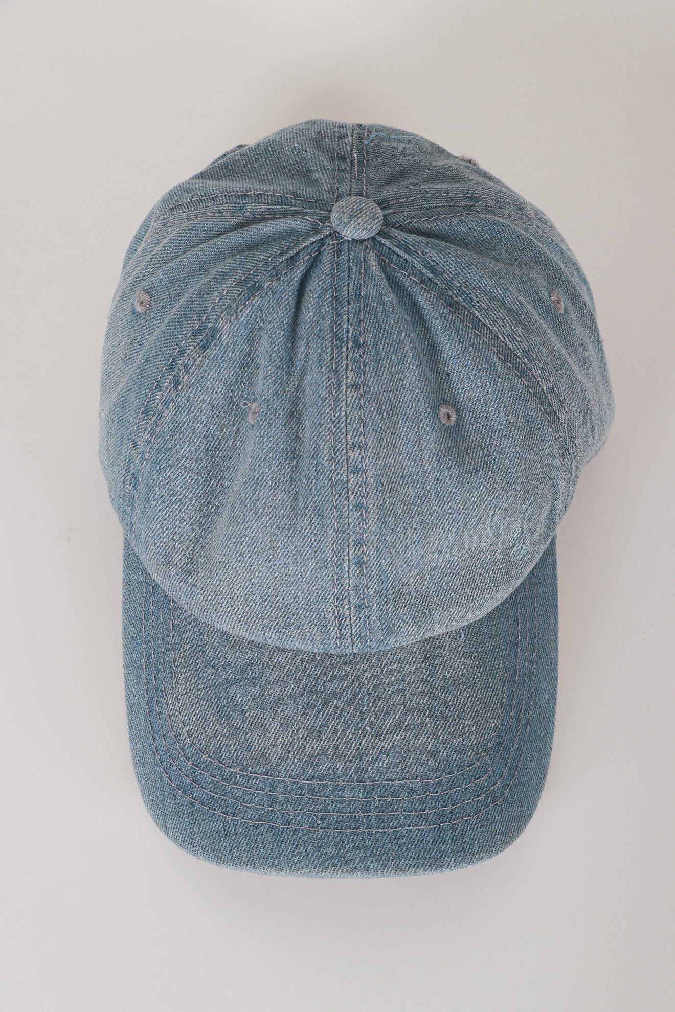 Καπέλο τζόκεϊ με ξέβαμμα