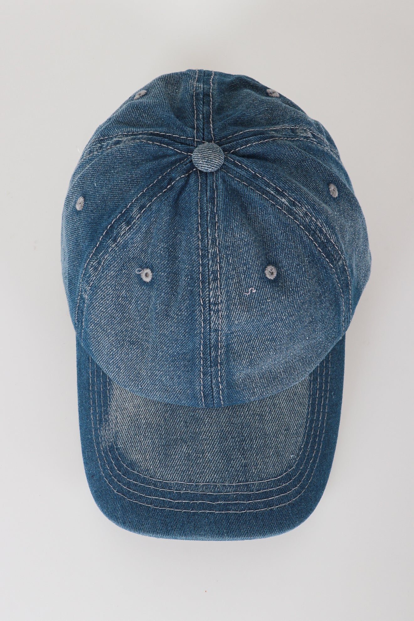 Καπέλο τζόκεϊ με ξέβαμμα