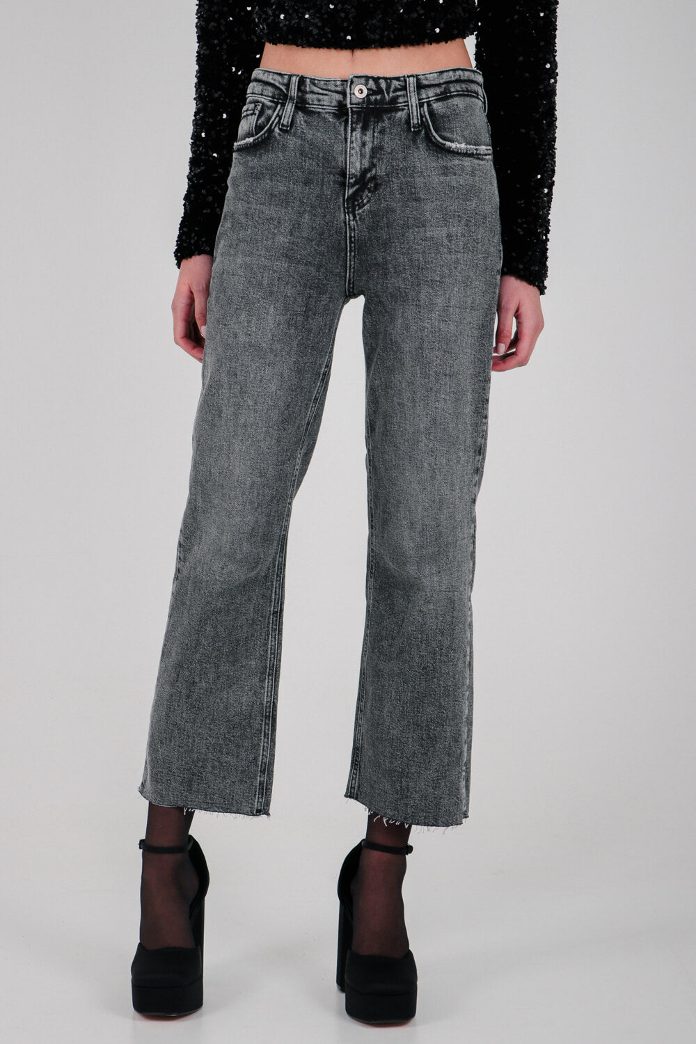 Τζιν σε ίσια γραμμή