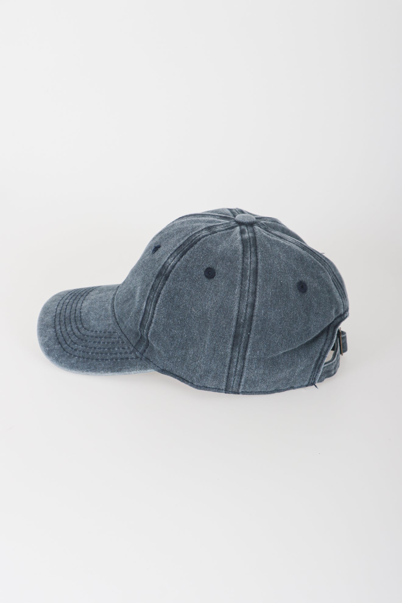 Καπέλο τζόκεϊ με ξέβαμμα