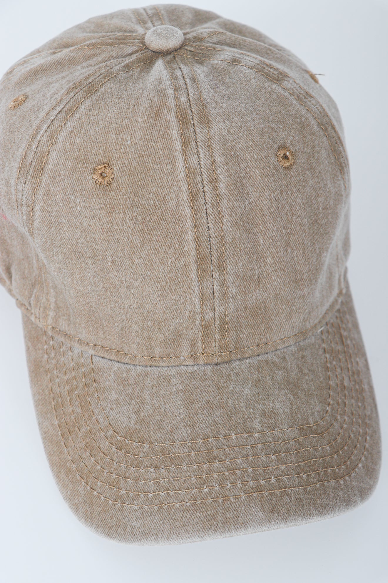 Καπέλο τζόκεϊ με ξέβαμμα