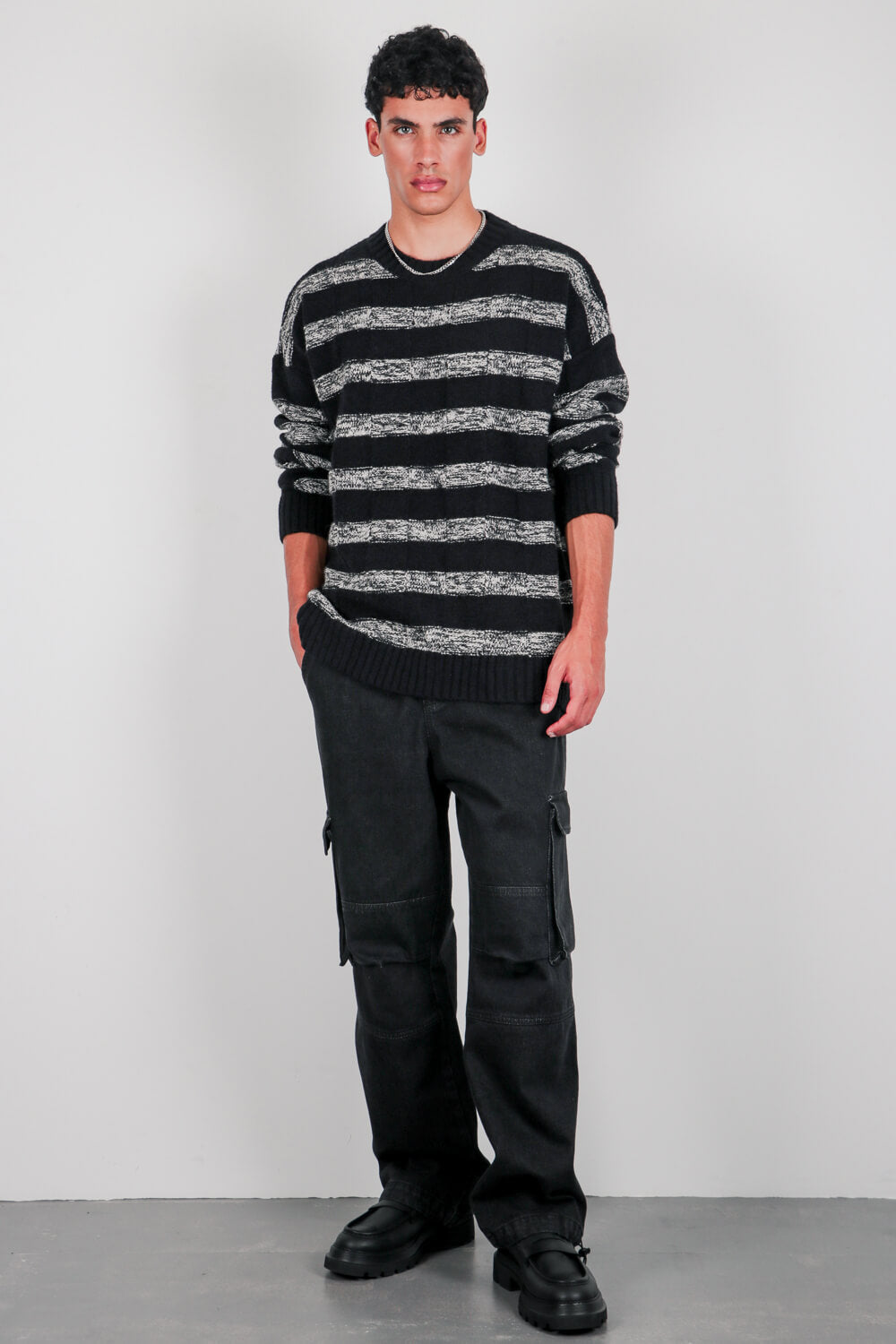 Πλεκτή μπλούζα με ρίγες