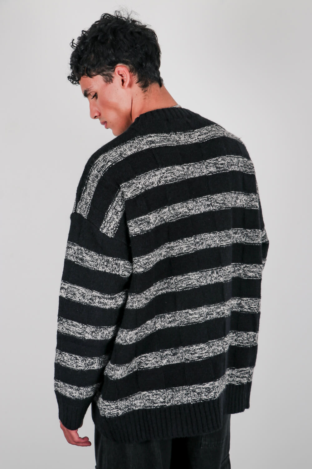 Πλεκτή μπλούζα με ρίγες