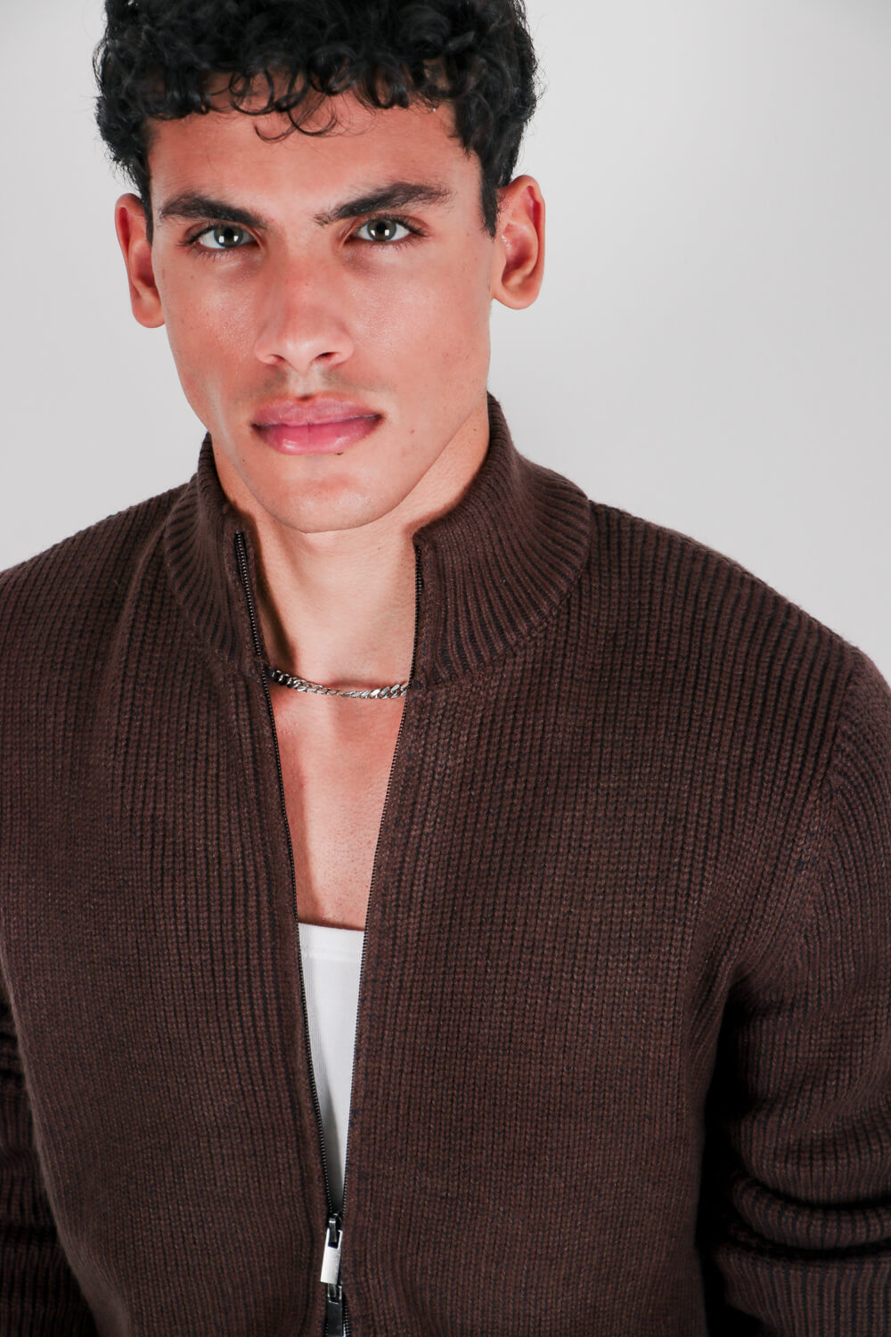 Πλεκτή ζακέτα με ανάποδη πλέξη