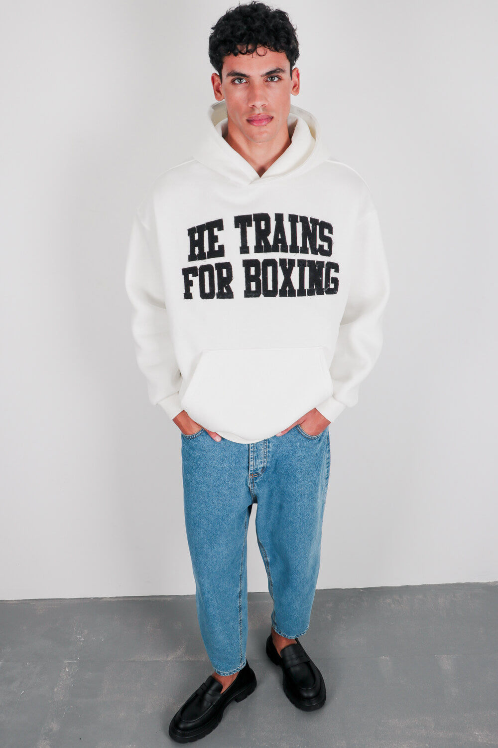 Φούτερ με κουκούλα trains for boxing