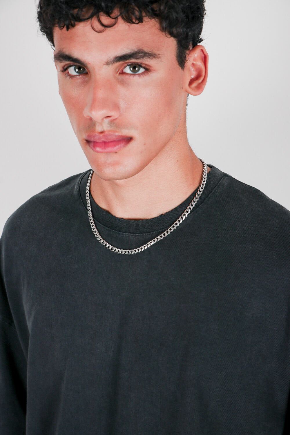 Ριχτή μπλούζα με ξέβαμμα