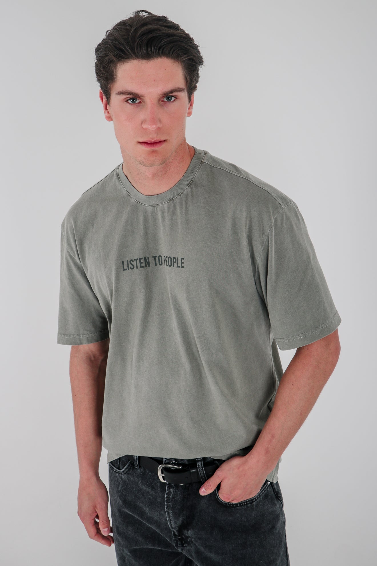 Μπλούζα με ξέβαμμα και στάμπα