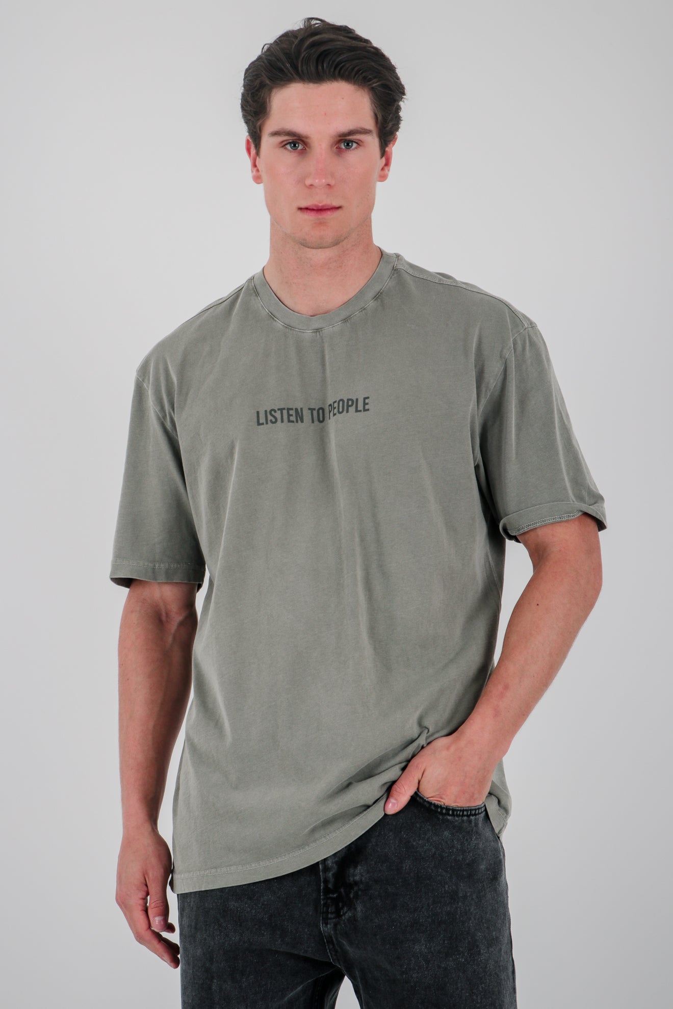 Μπλούζα με ξέβαμμα και στάμπα