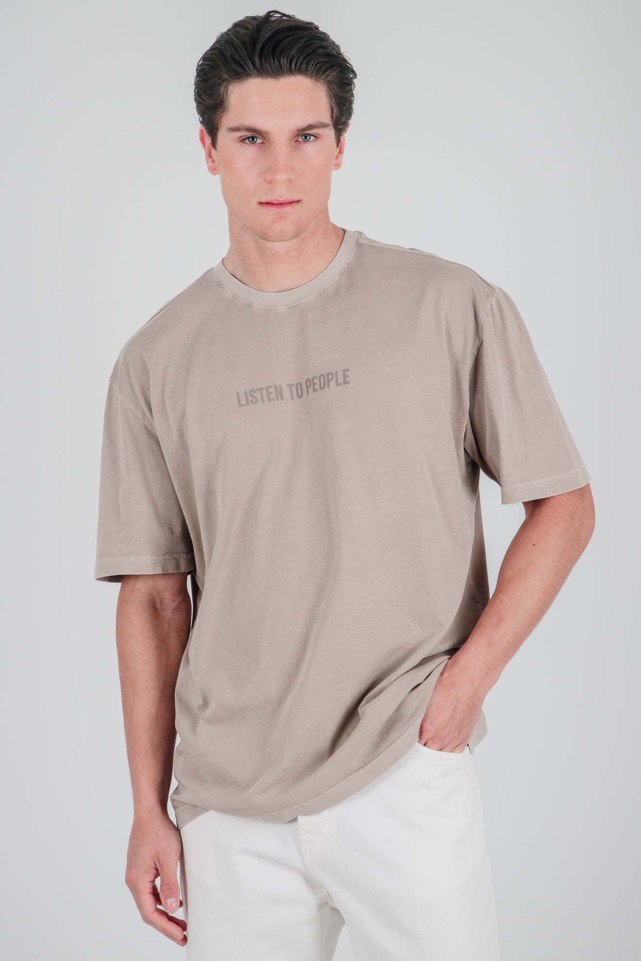 Μπλούζα με ξέβαμμα και στάμπα