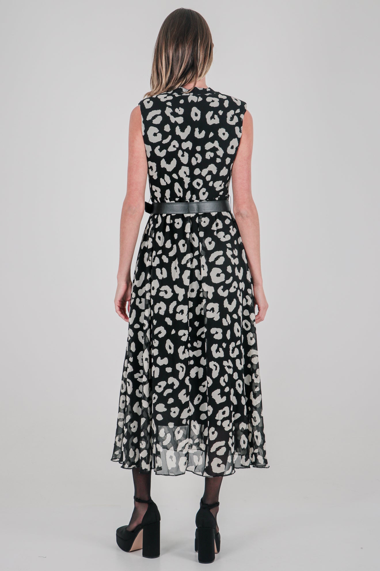 Εμπριμέ μίντι φόρεμα με βάτες