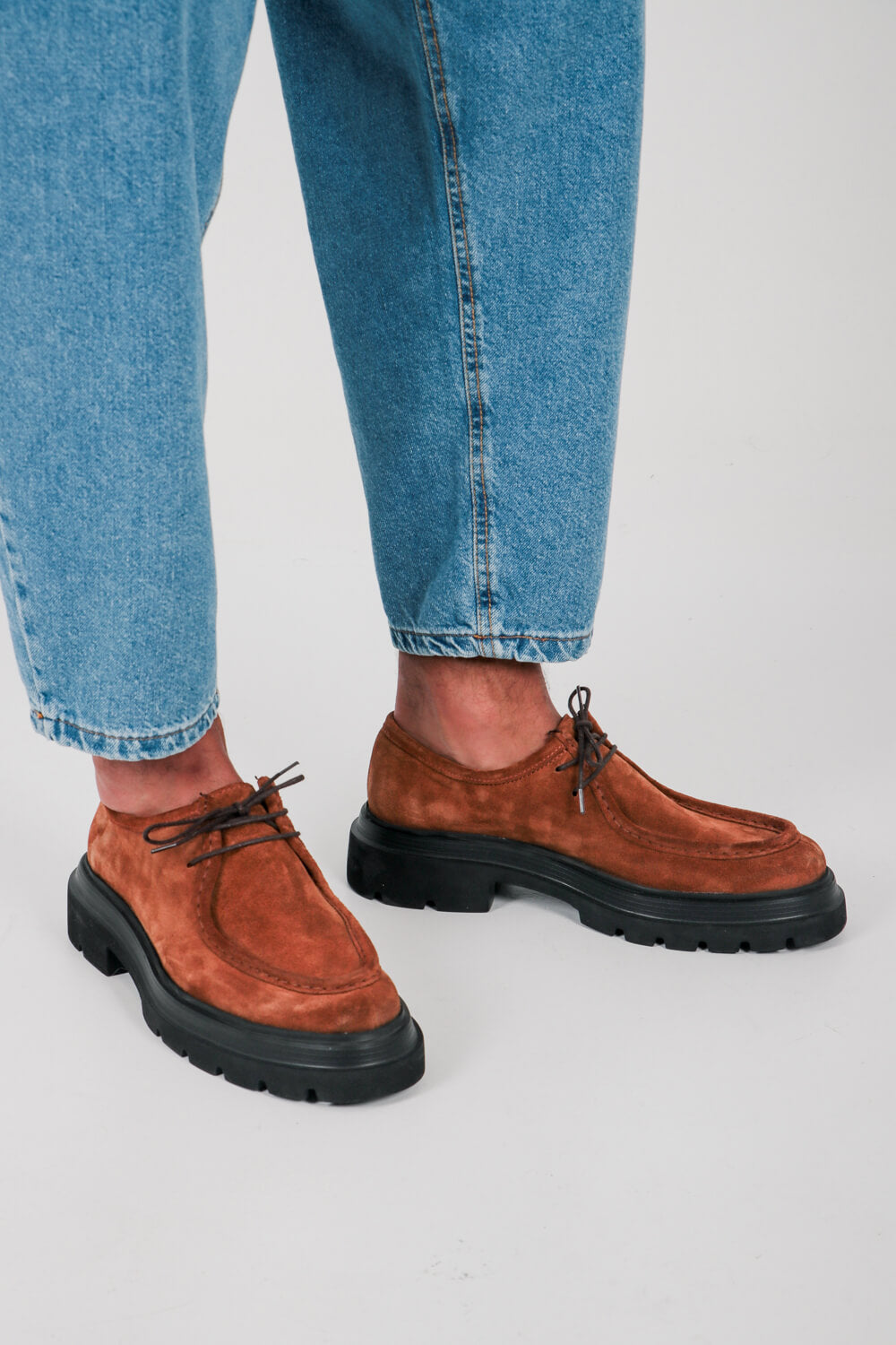 Δερμάτινο σουέτ παπούτσι