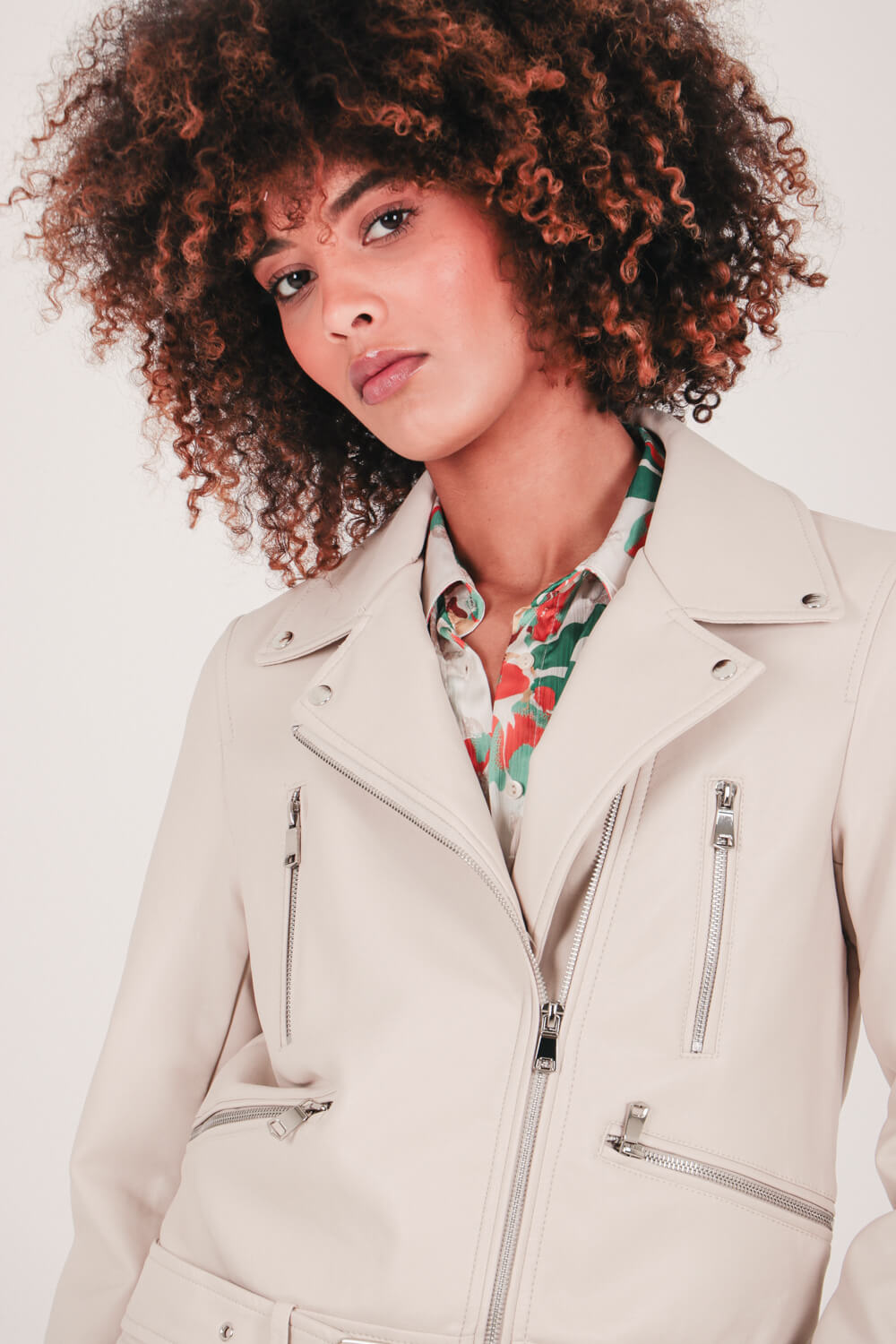 Μπουφάν biker με υφή δέρματος