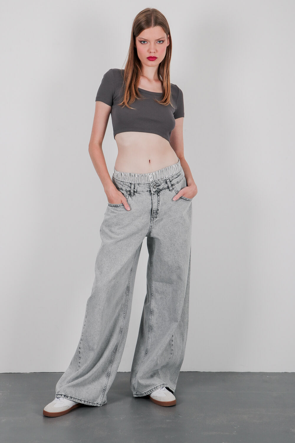 Τοπ crop με ύφανση ριπ