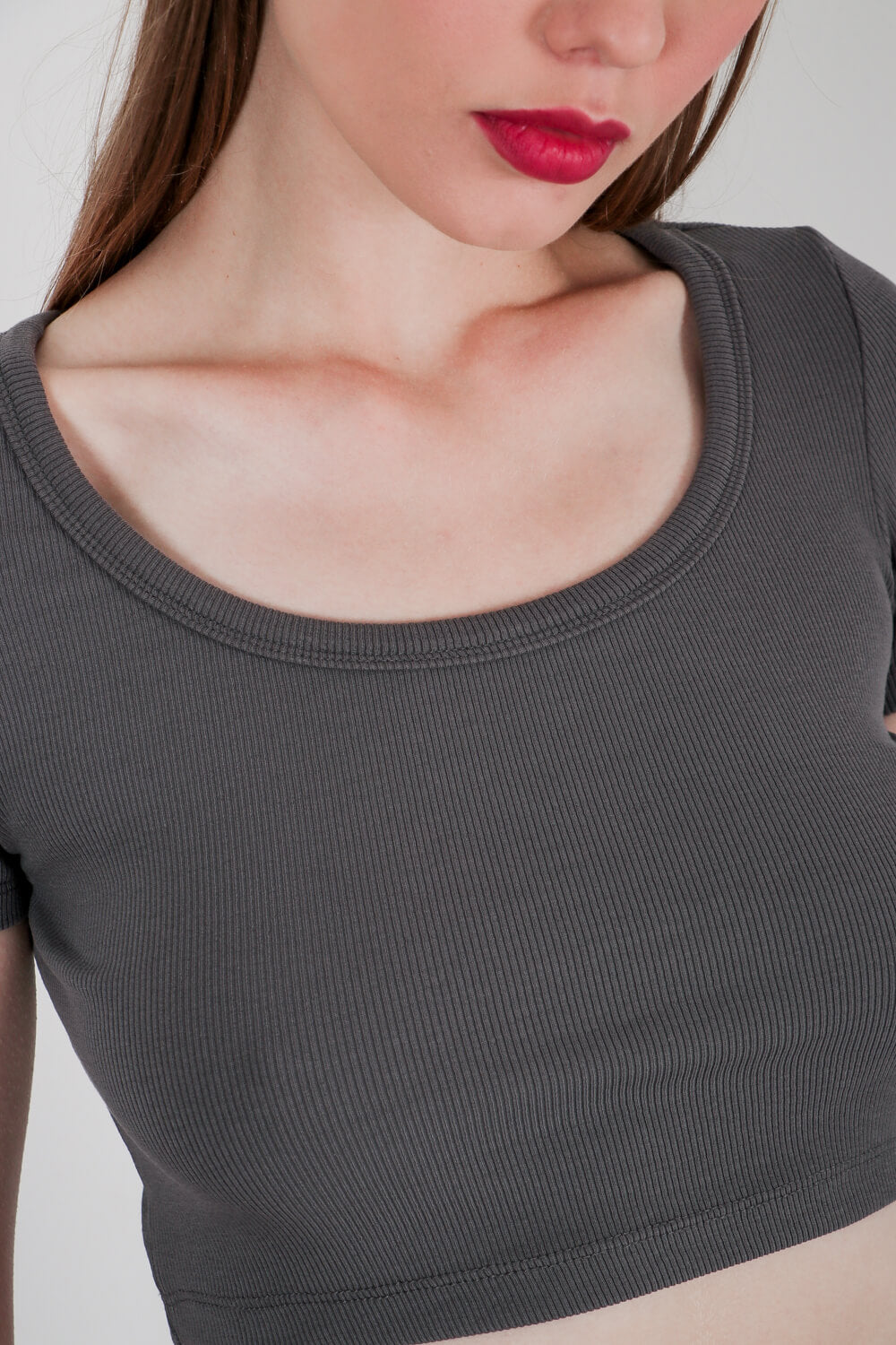 Τοπ crop με ύφανση ριπ