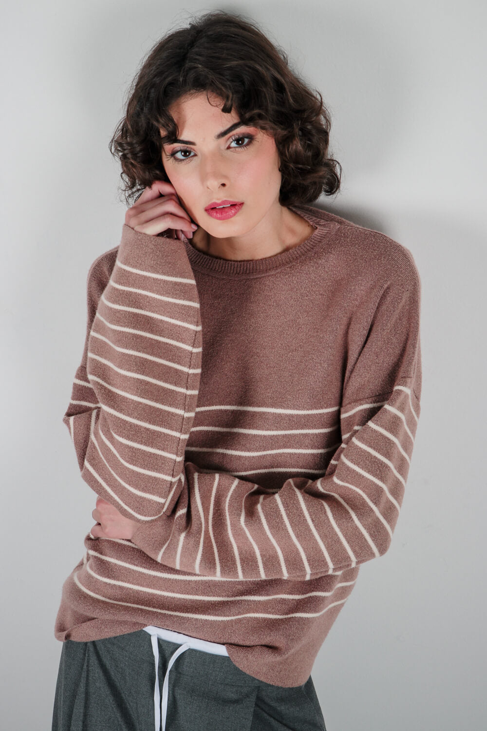 Πλεκτό πουλόβερ ριγέ