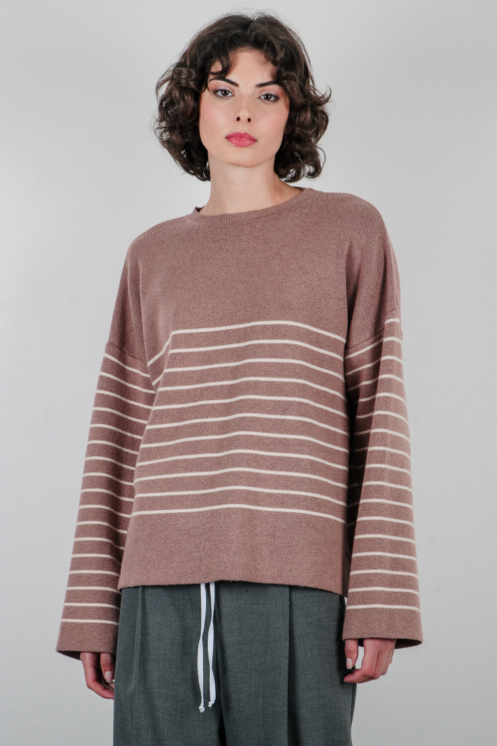 Πλεκτό πουλόβερ ριγέ