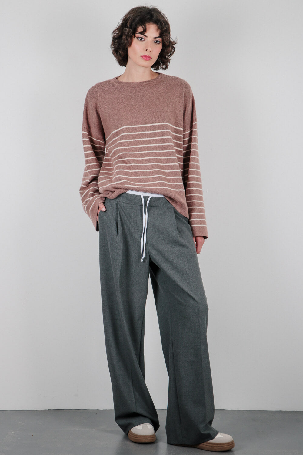 Πλεκτό πουλόβερ ριγέ