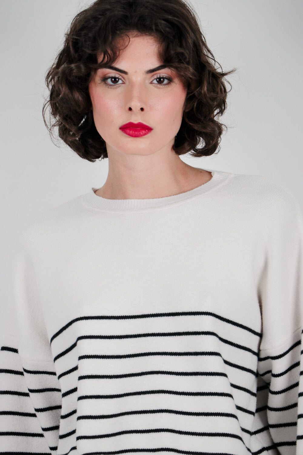 Πλεκτό πουλόβερ ριγέ