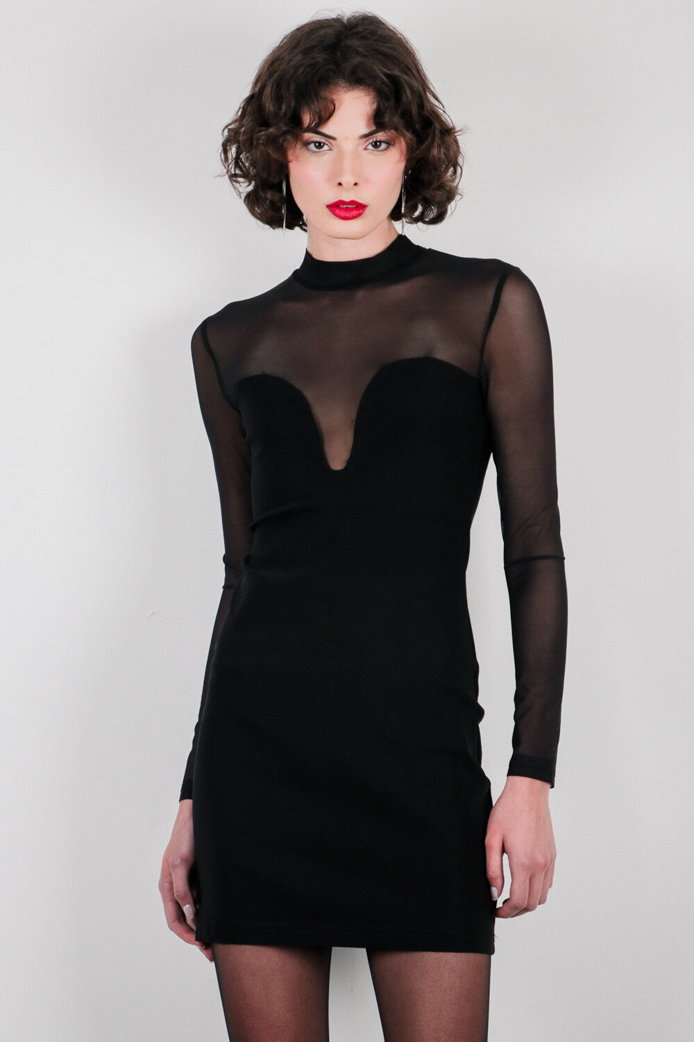 Μίνι φόρεμα με ντεκολτέ σε σχήμα καρδιάς