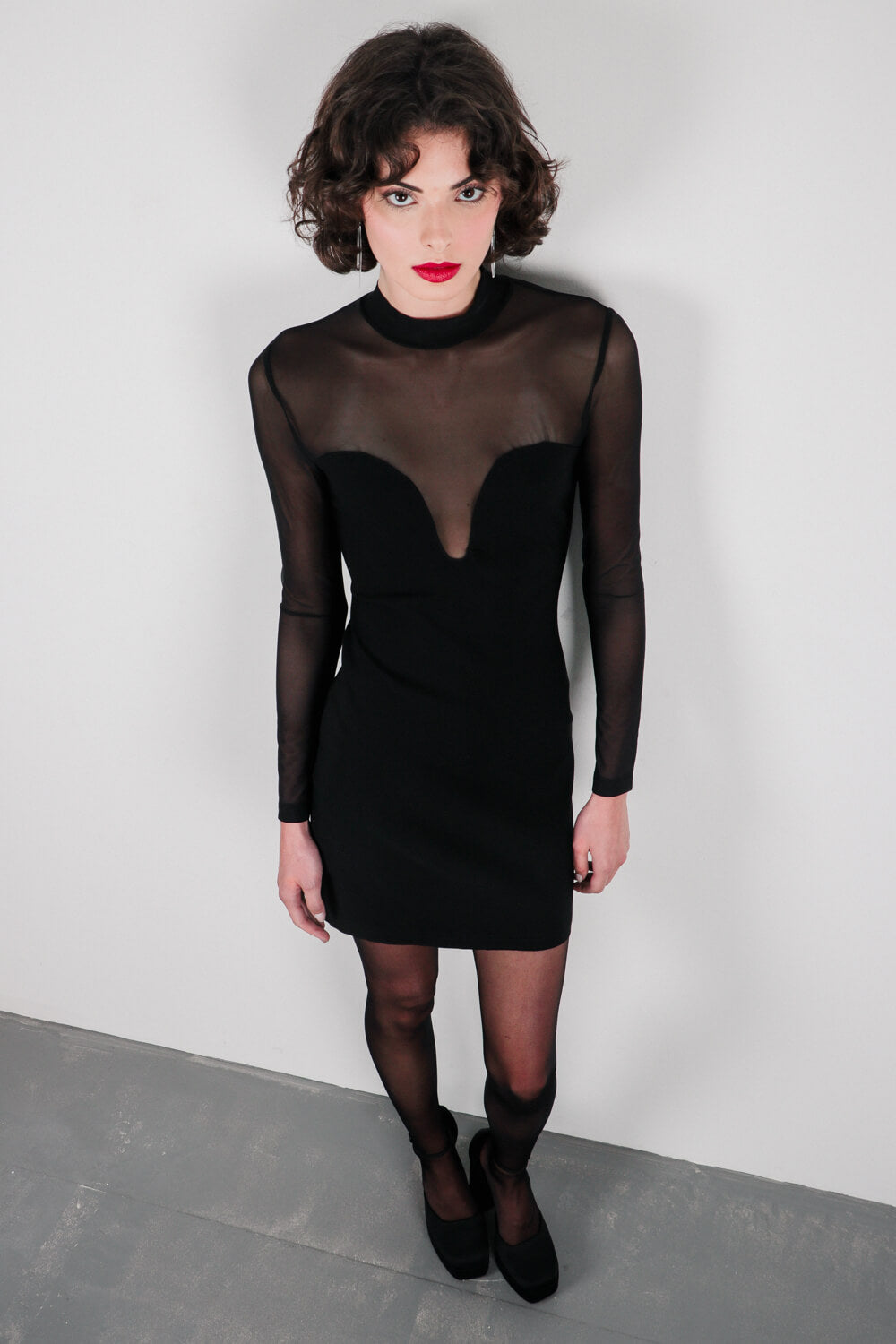 Μίνι φόρεμα με ντεκολτέ σε σχήμα καρδιάς