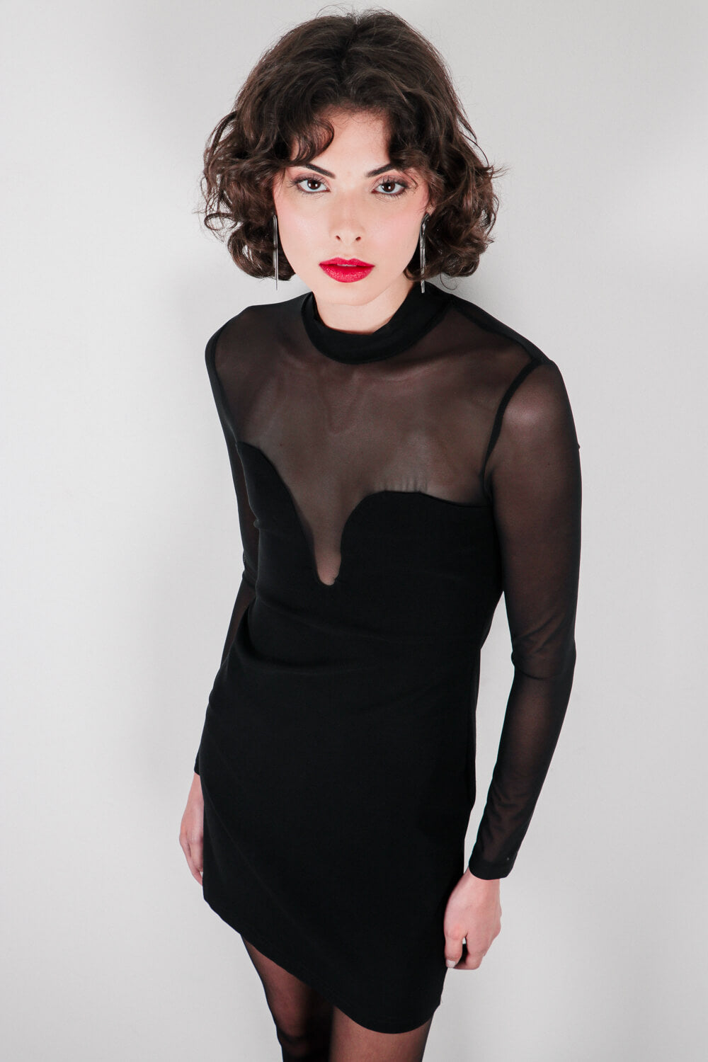 Μίνι φόρεμα με ντεκολτέ σε σχήμα καρδιάς