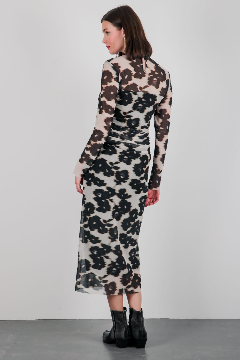 Εμπριμέ φόρεμα από τούλι