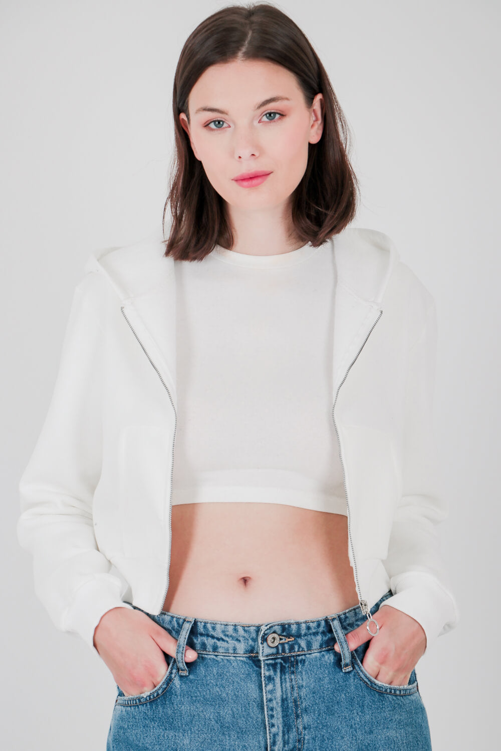 Ζακέτα crop με κουκούλα