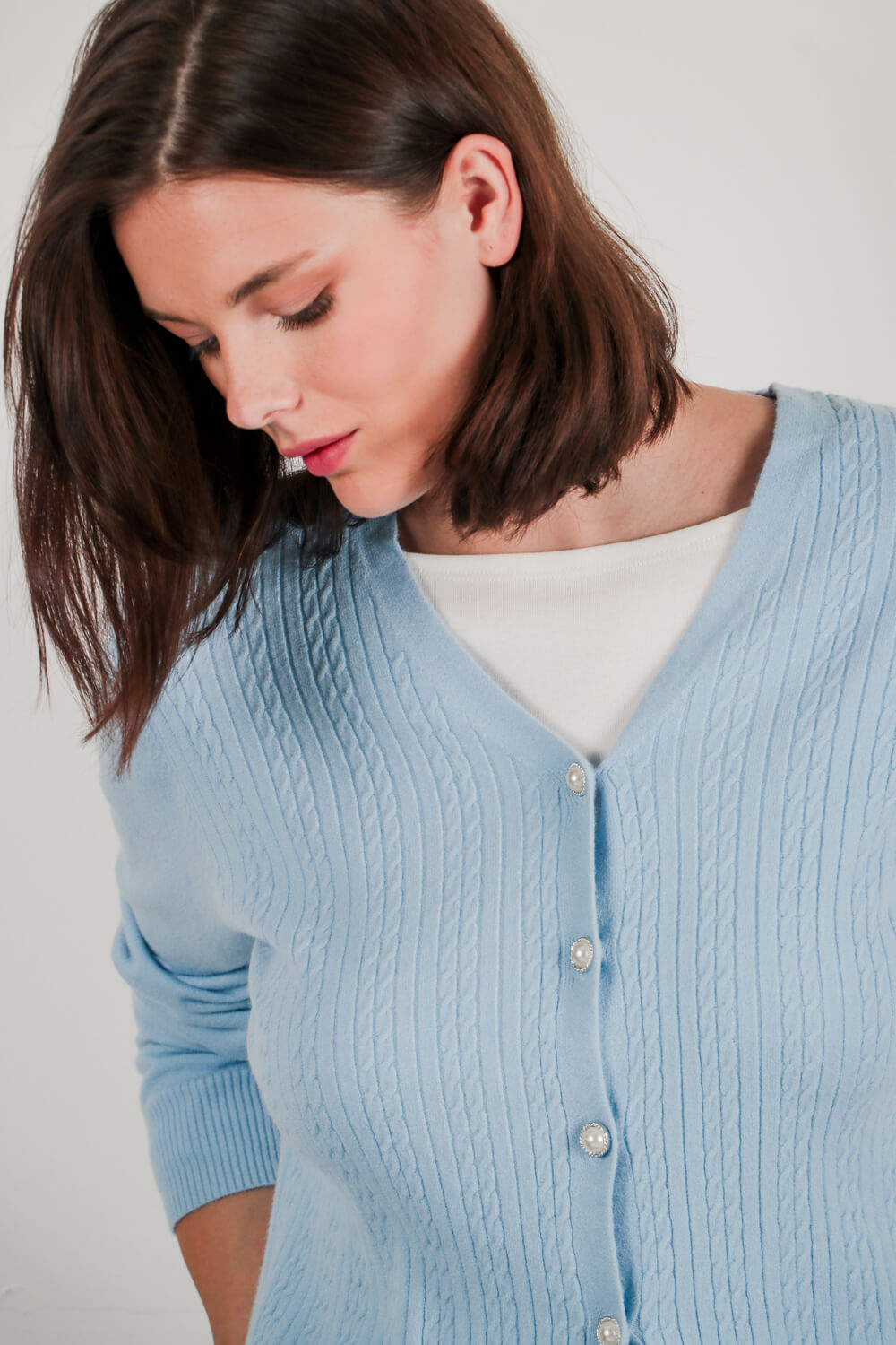 Πλεκτή ζακέτα με πέρλες