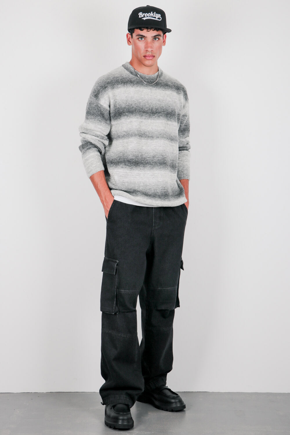 Πλεκτή μπλούζα με ρίγες