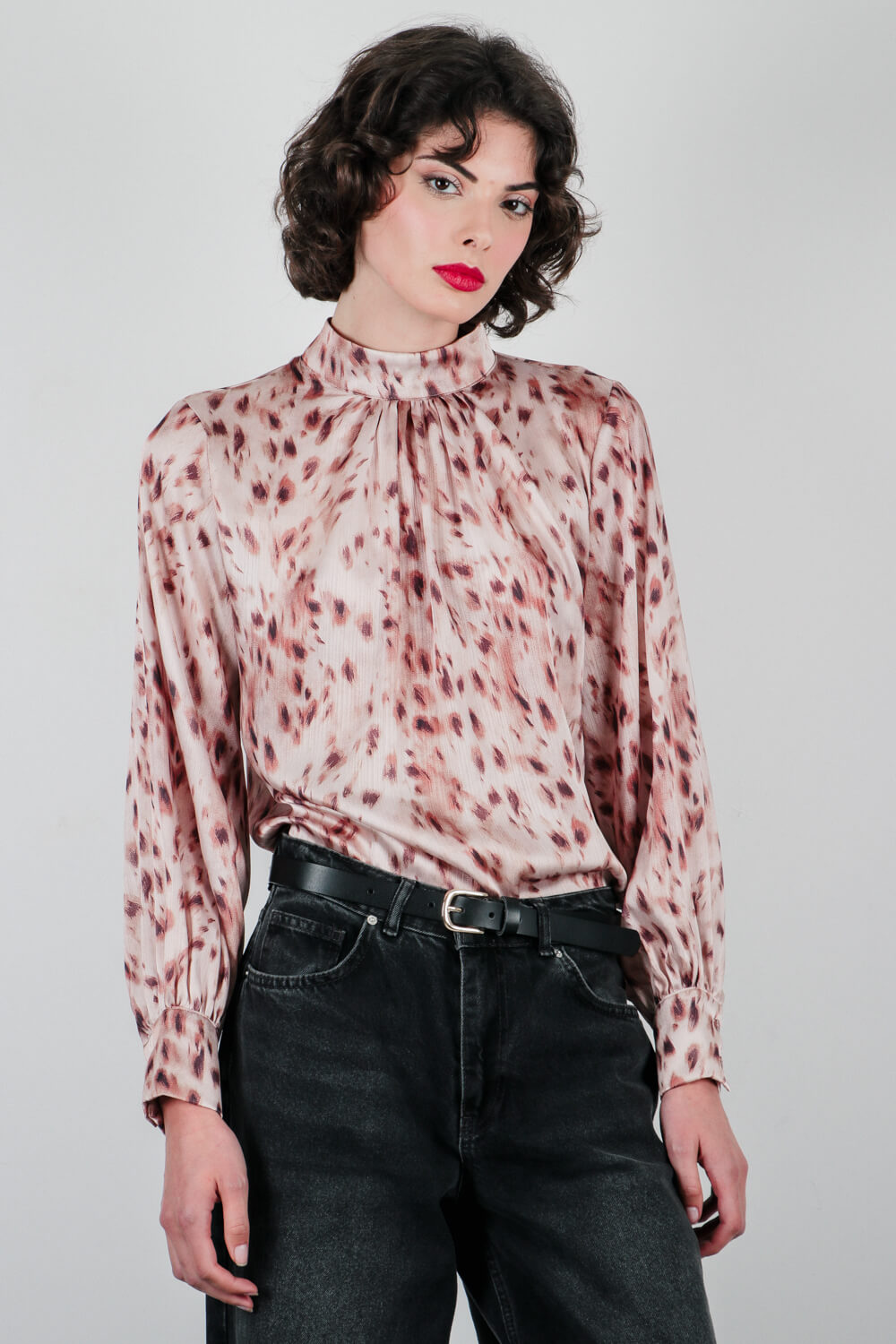 Σατινέ μπλούζα με όρθιο γιακά