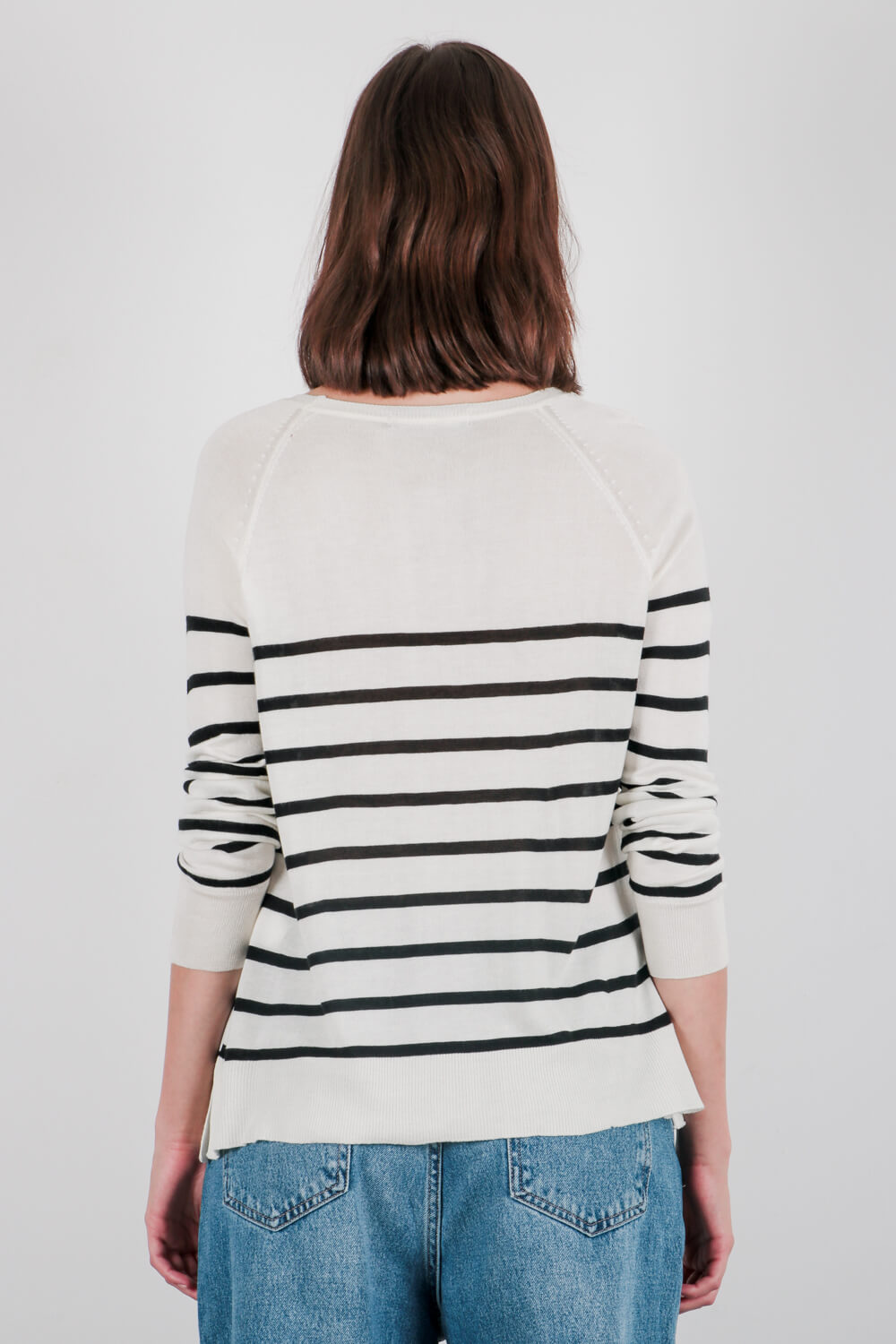 Ριγέ πλεκτό με λεπτή πλέξη