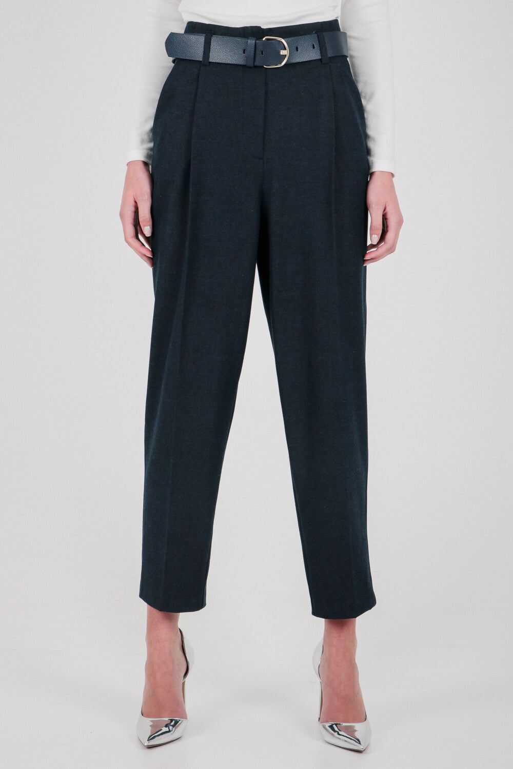 Παντελόνι carrot με ζώνη