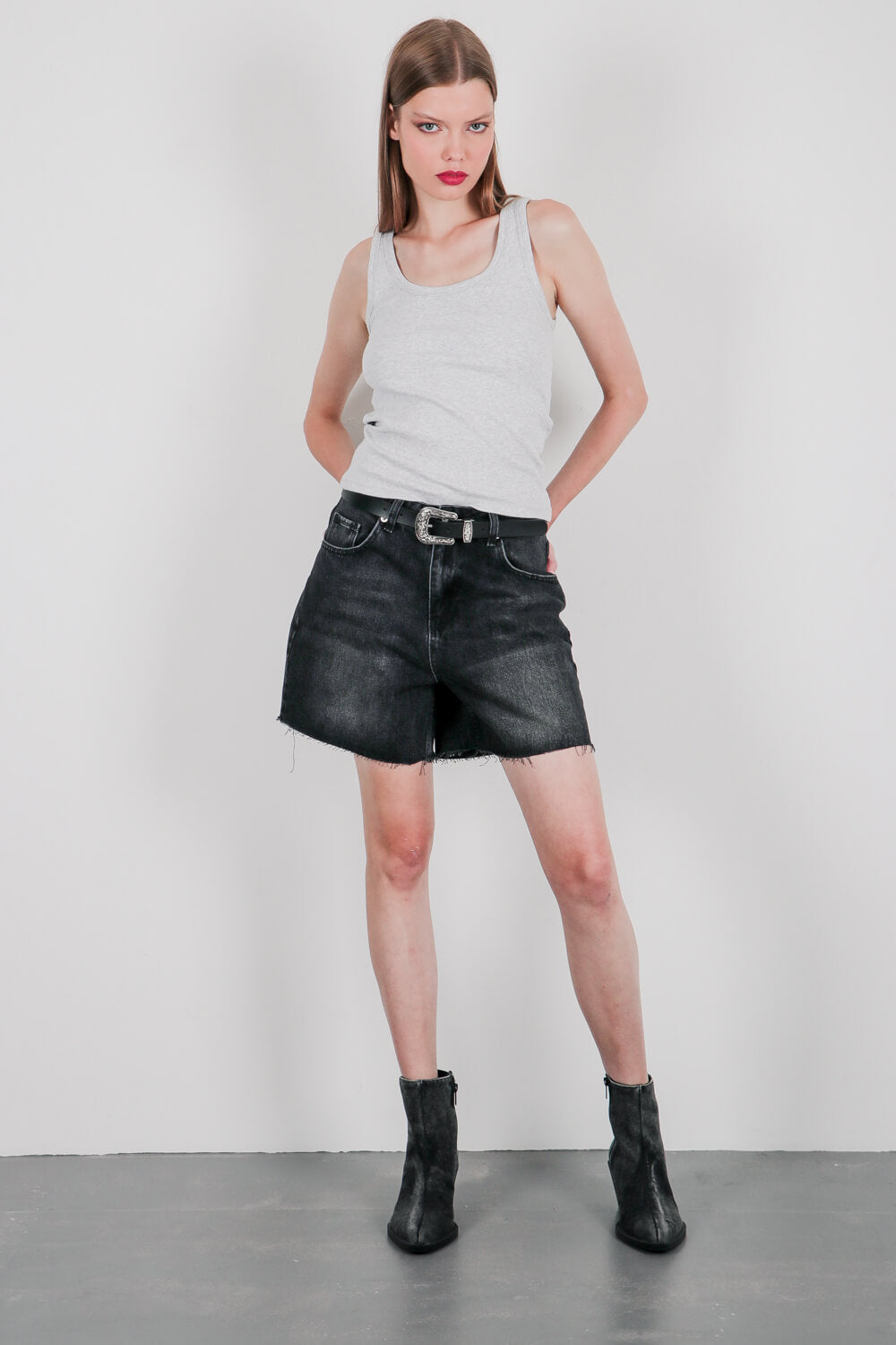 Αμάνικη μπλούζα ριπ