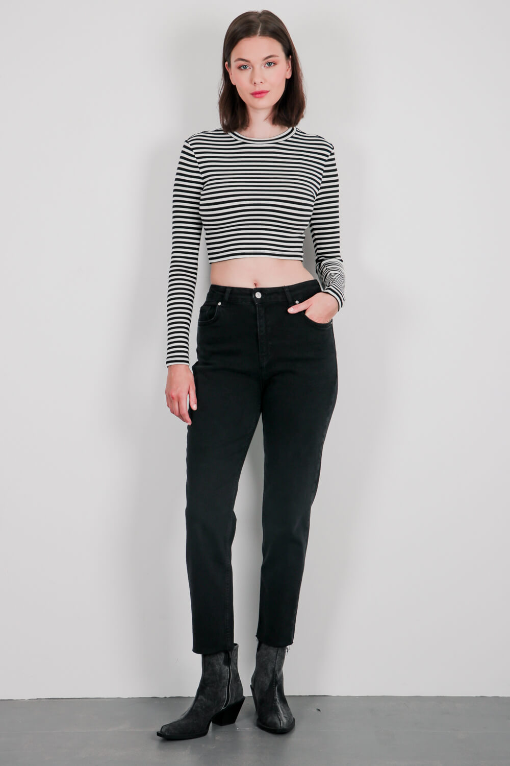 Ριγέ τοπ crop