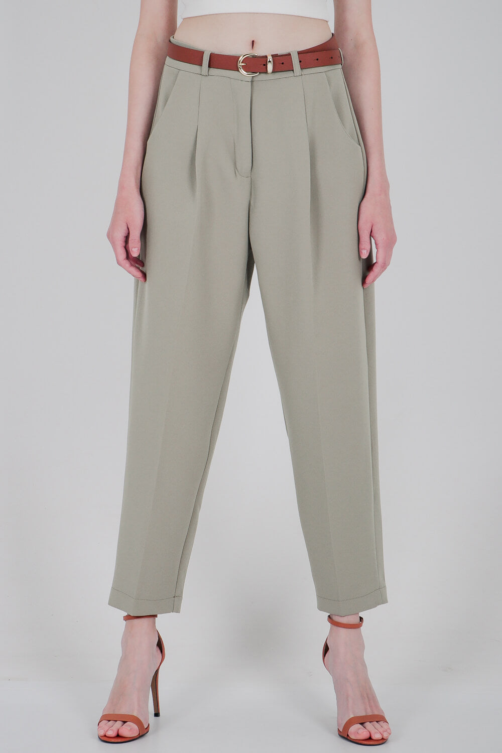 Παντελόνι carrot με ζώνη