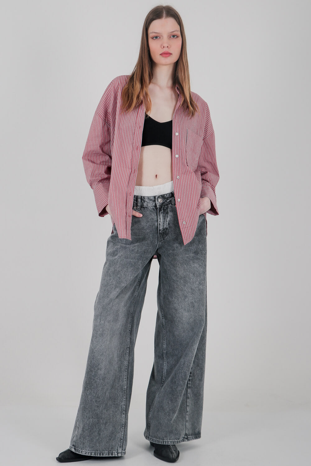 Ριγέ πουκάμισο σε άνετη γραμμή