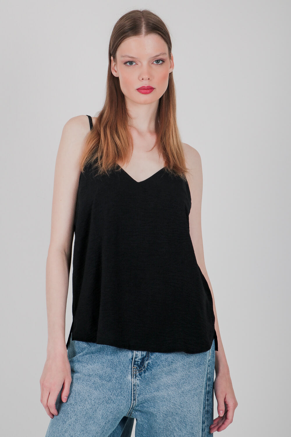 Μπλούζα με λεπτές τιράντες