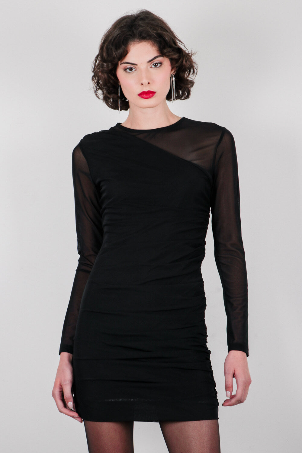 Εφαρμοστό μίνι φόρεμα