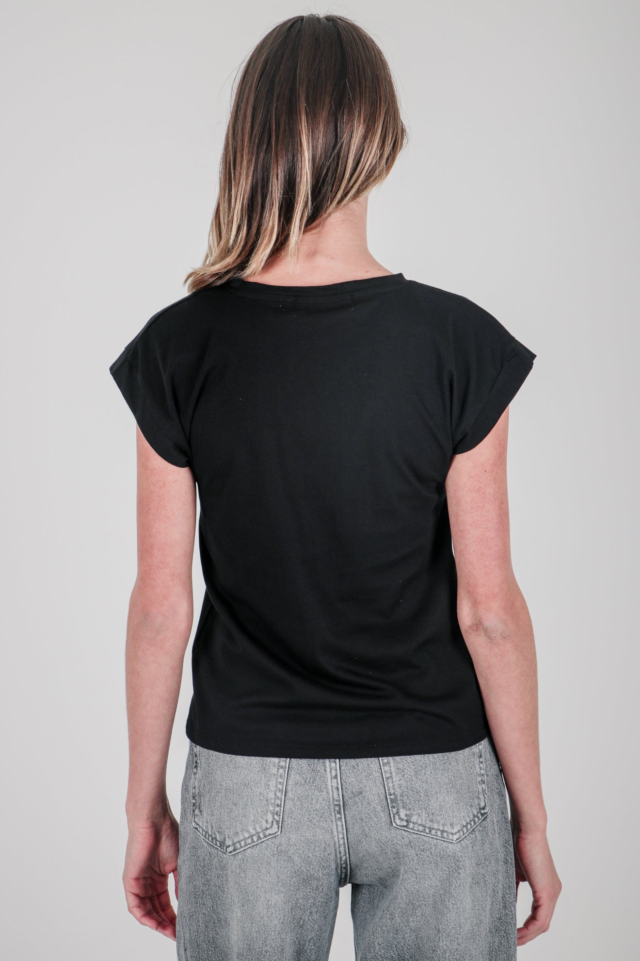 Βαμβακερή μπλούζα basic με μανίκι ντραπέ