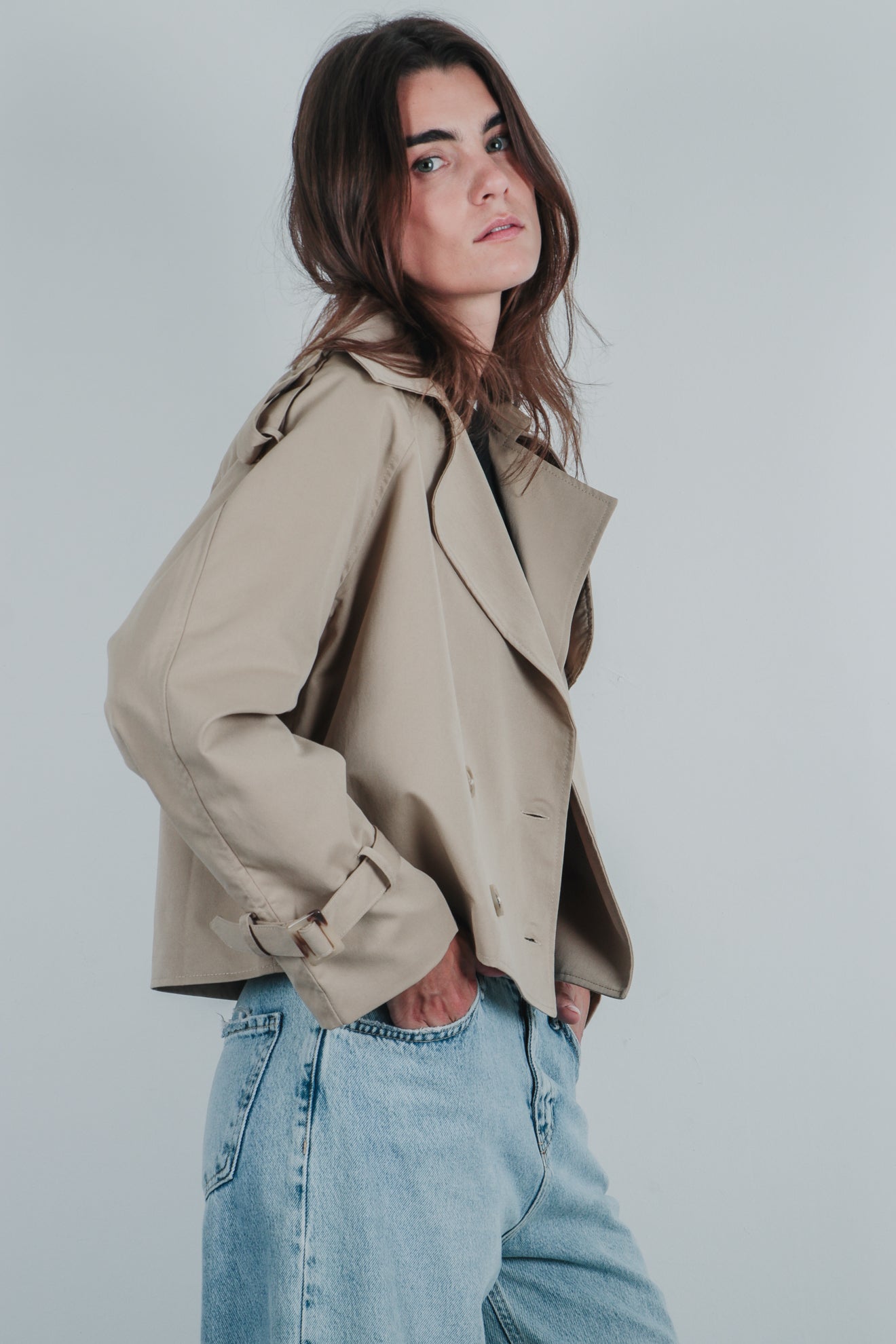 Κοντή καμπαρντίνα με μείγμα βαμβακιού