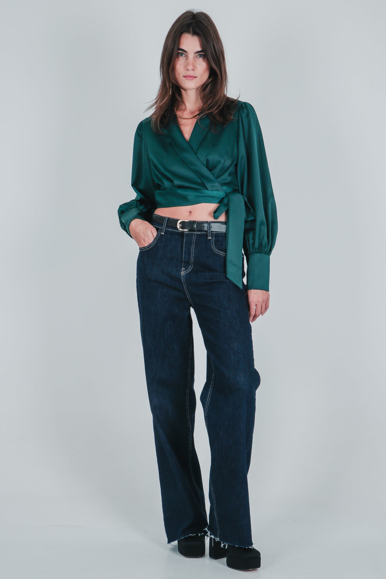 Σατινέ κρουαζέ μπλούζα