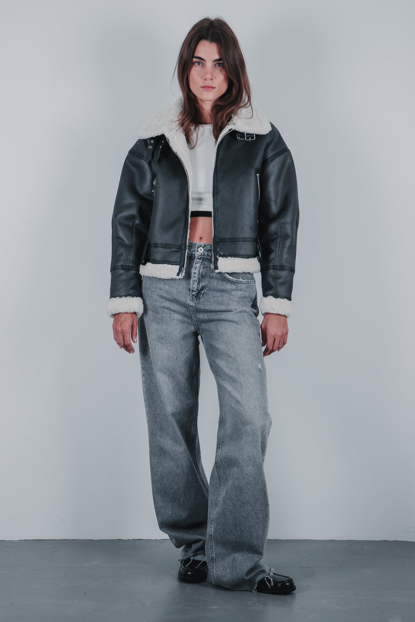 Κοντό μπουφάν με συνθετικό μαλλί προβάτου