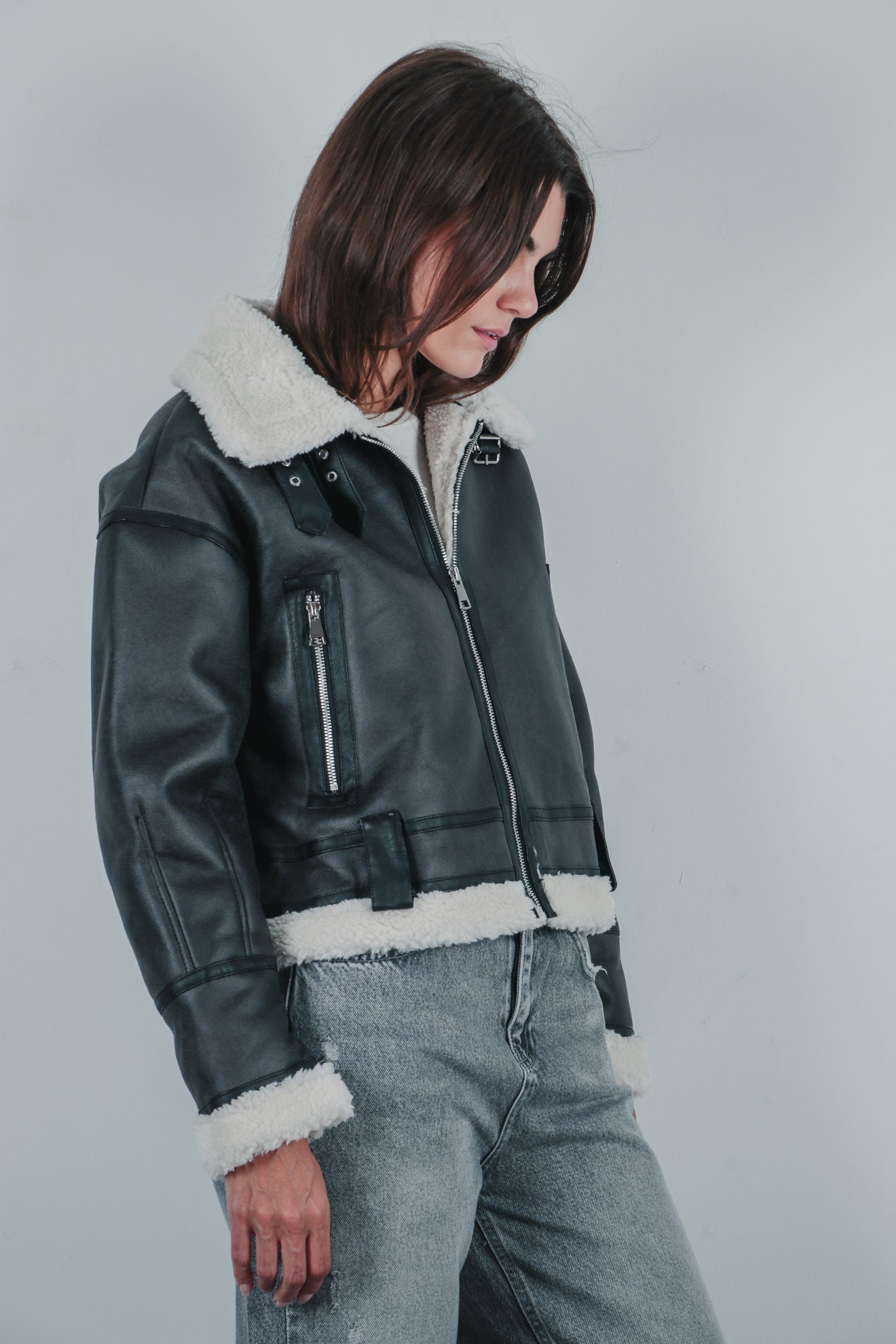 Κοντό μπουφάν με συνθετικό μαλλί προβάτου