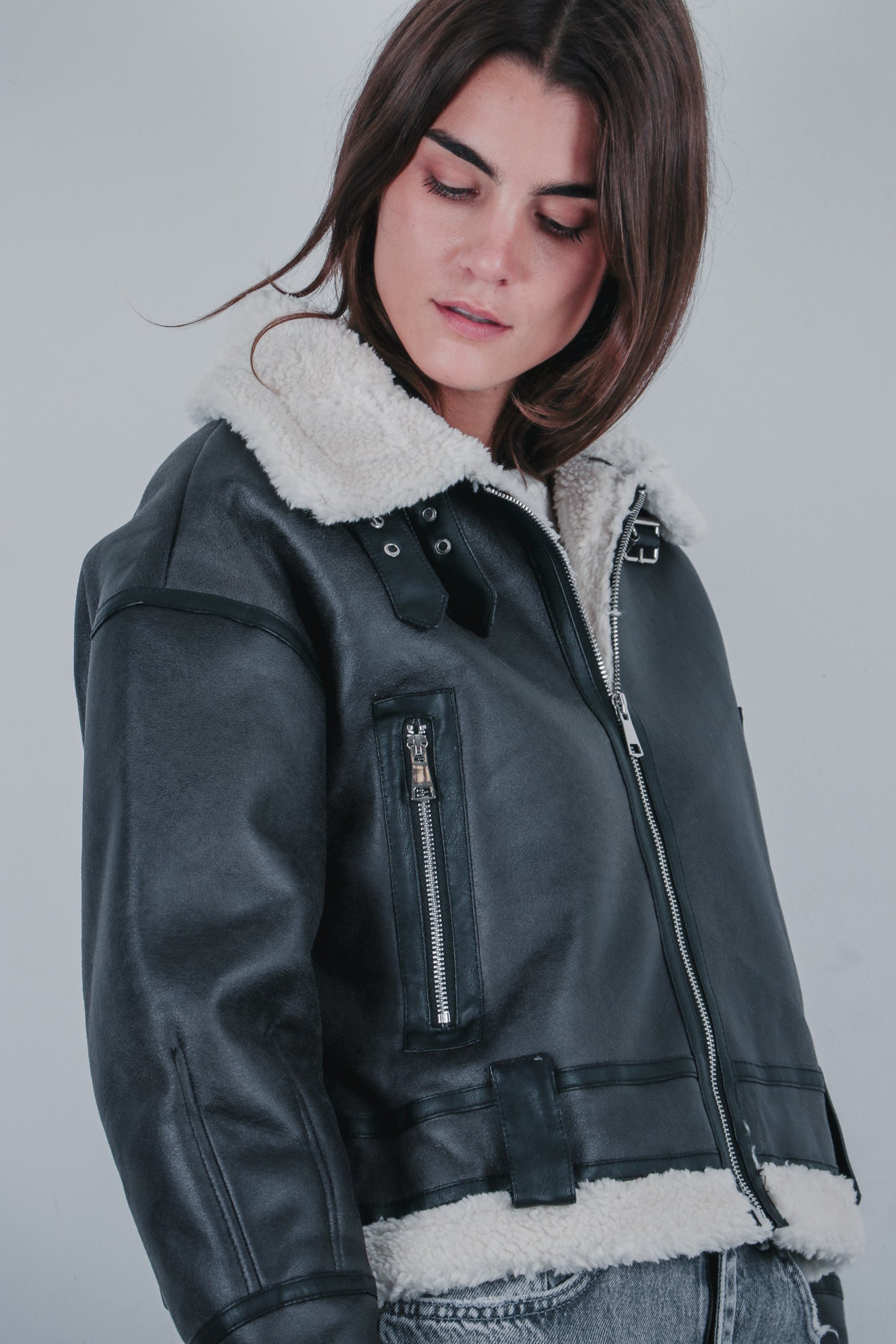 Κοντό μπουφάν με συνθετικό μαλλί προβάτου