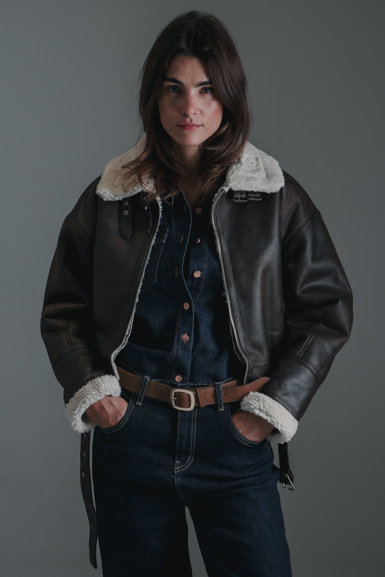 Κοντό μπουφάν με συνθετικό μαλλί προβάτου