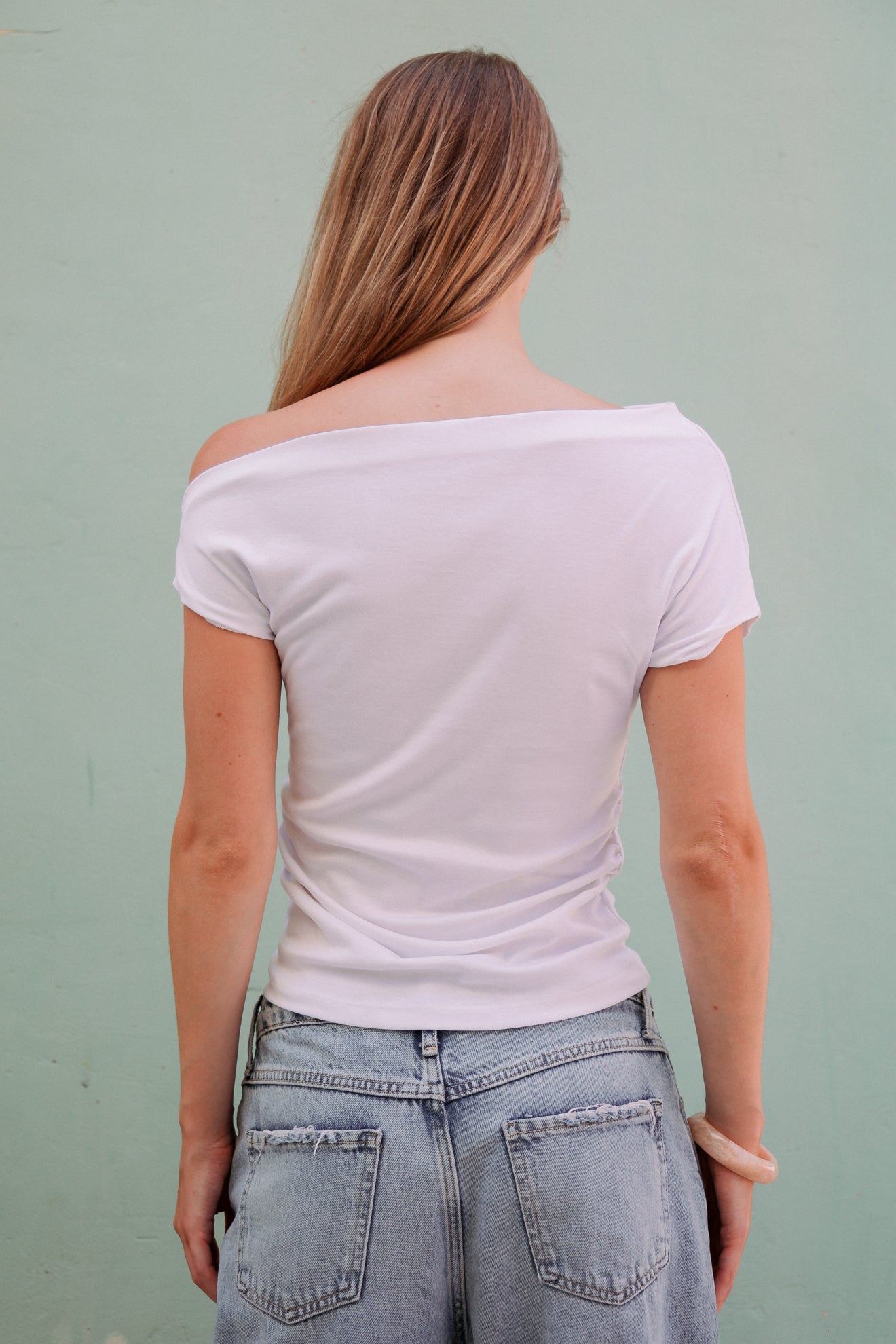 Ασύμμετρη μπλούζα ντραπέ