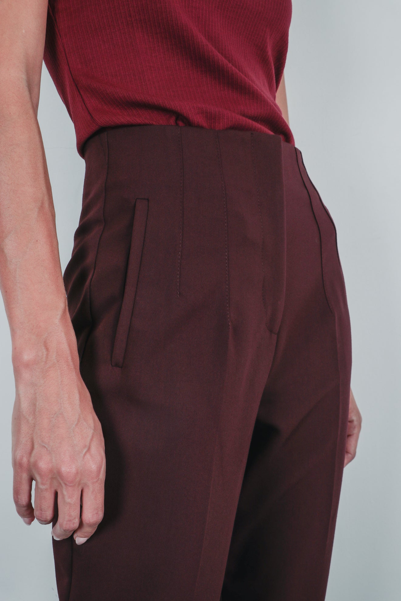 Παντελόνι με τονισμένες ραφές