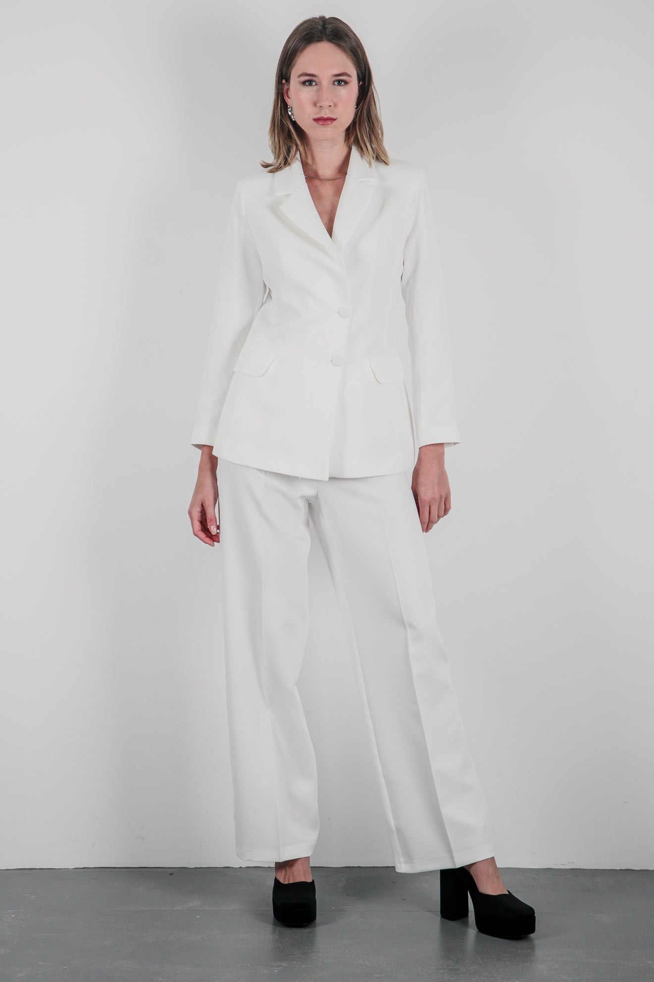 Μεσάτο μπλέιζερ κουστουμιού