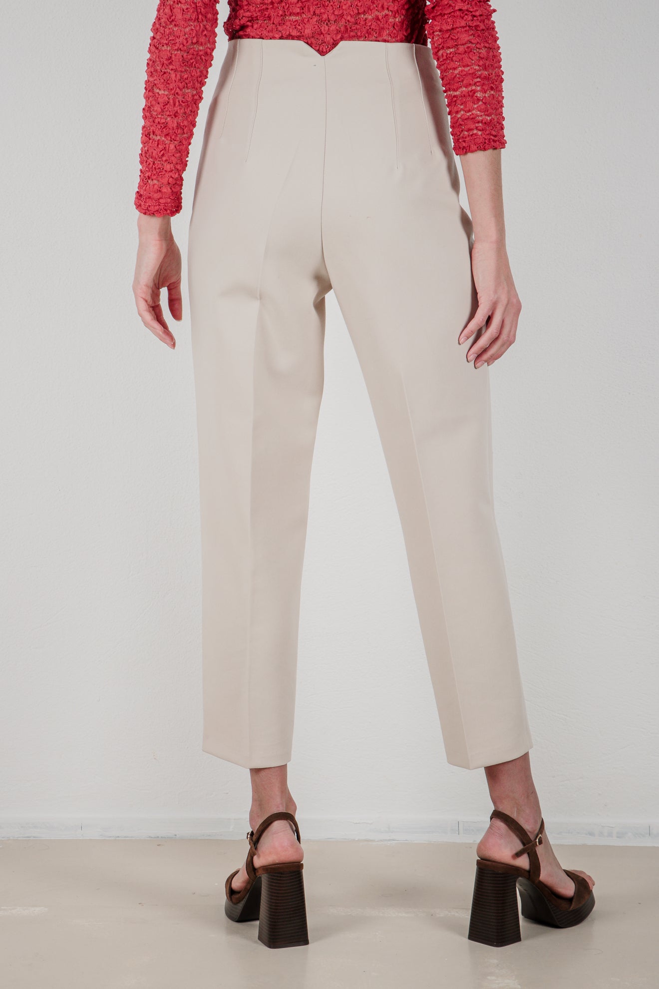 Παντελόνι με τονισμένες ραφές